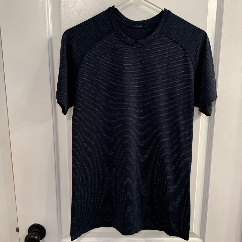 Lululemon Metal Vent Tech Short Sleeve Nautical Navy / Lime / Black Small